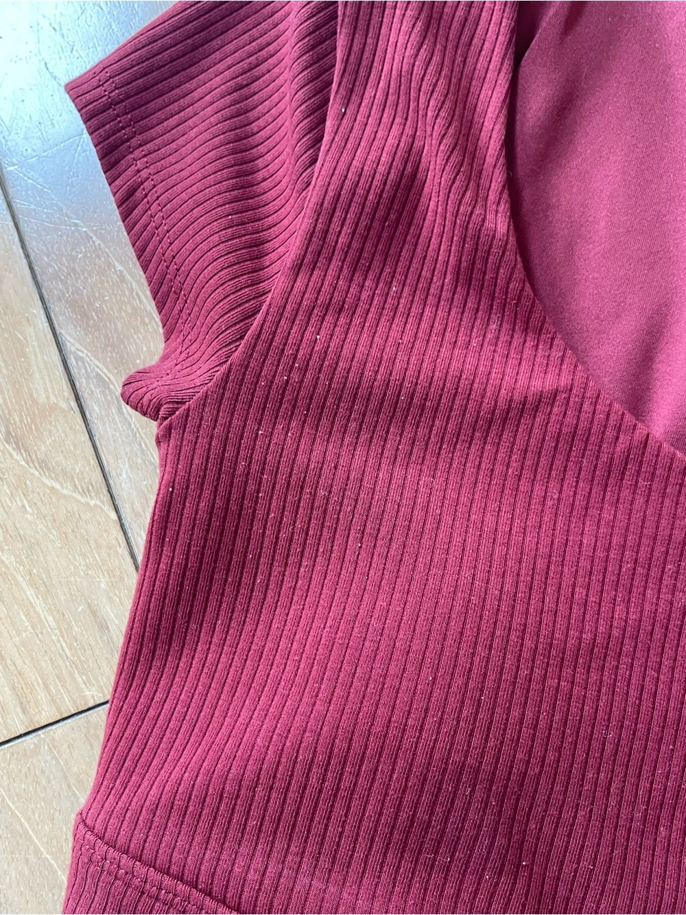 Alo Yoga Ribbed Button Front Cropped Athletic Top Bra Burgundy Wine Red Size S - Picture 5 of 10